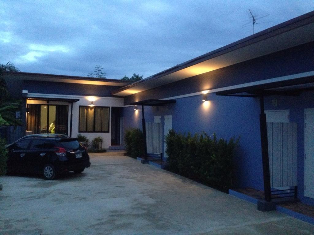 Cmon Guesthouse Phetchaburi Esterno foto